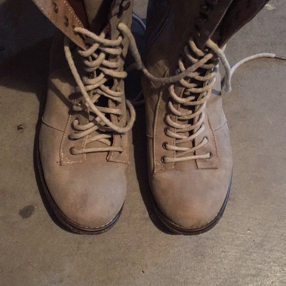 Combat Boots - Picture 4 of 5